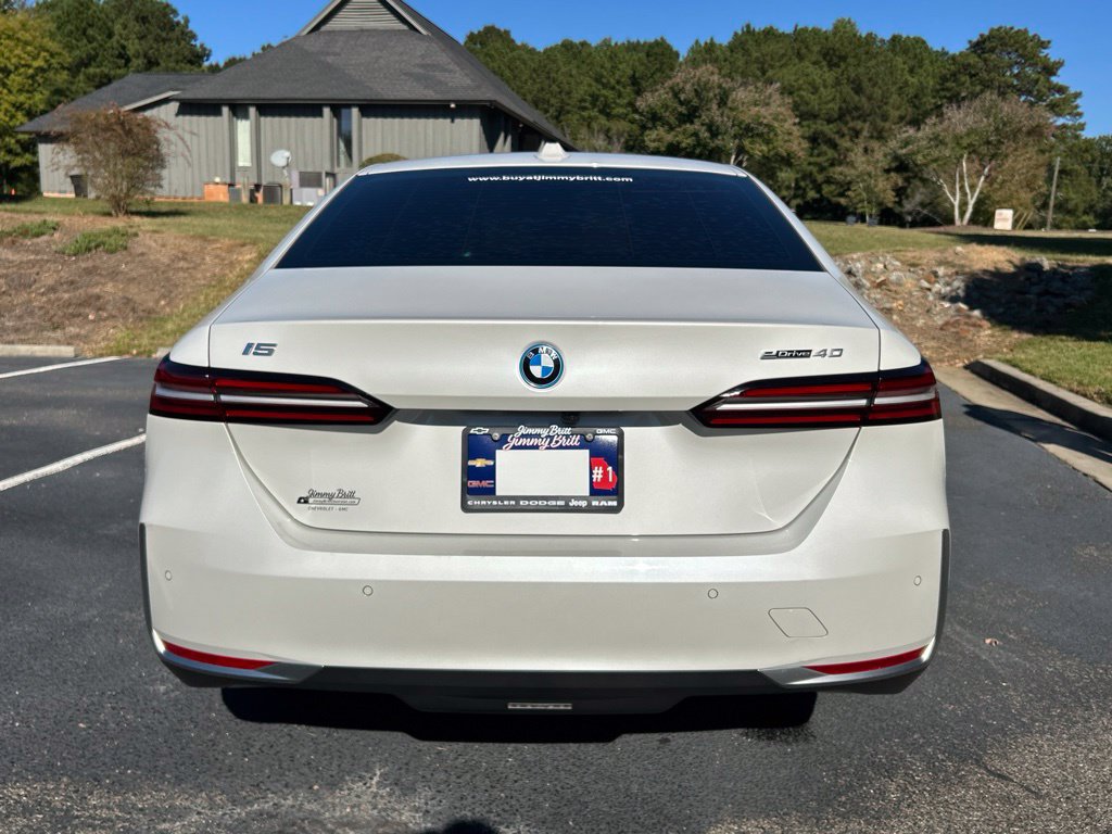 Used 2024 BMW i5 eDrive40i w/ M Sport Package RWD image 19