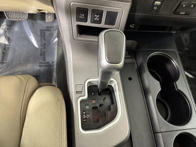 Used 2014 Toyota Sequoia SR5 AWD/4WD image 17