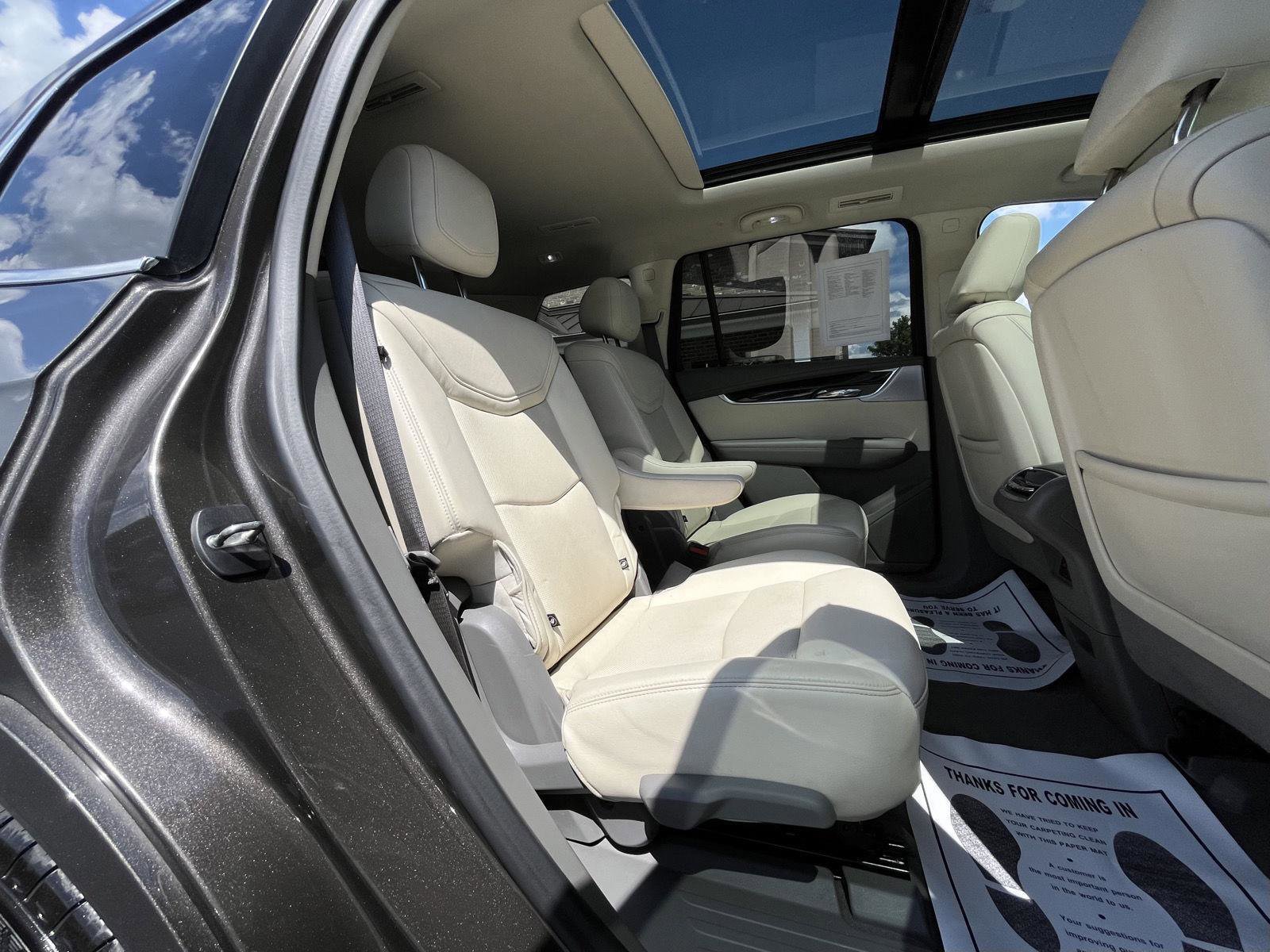 Used 2020 Cadillac XT6 Premium Luxury image 16