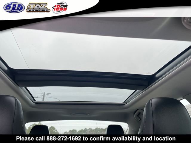 Used 2019 Toyota Camry XSE w/ Navigation Package FWD image 12