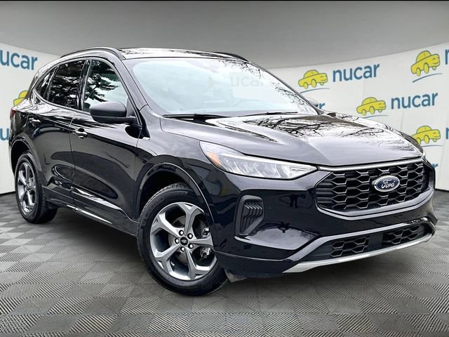 Used 2023 Ford Escape ST-Line AWD/4WD image 1
