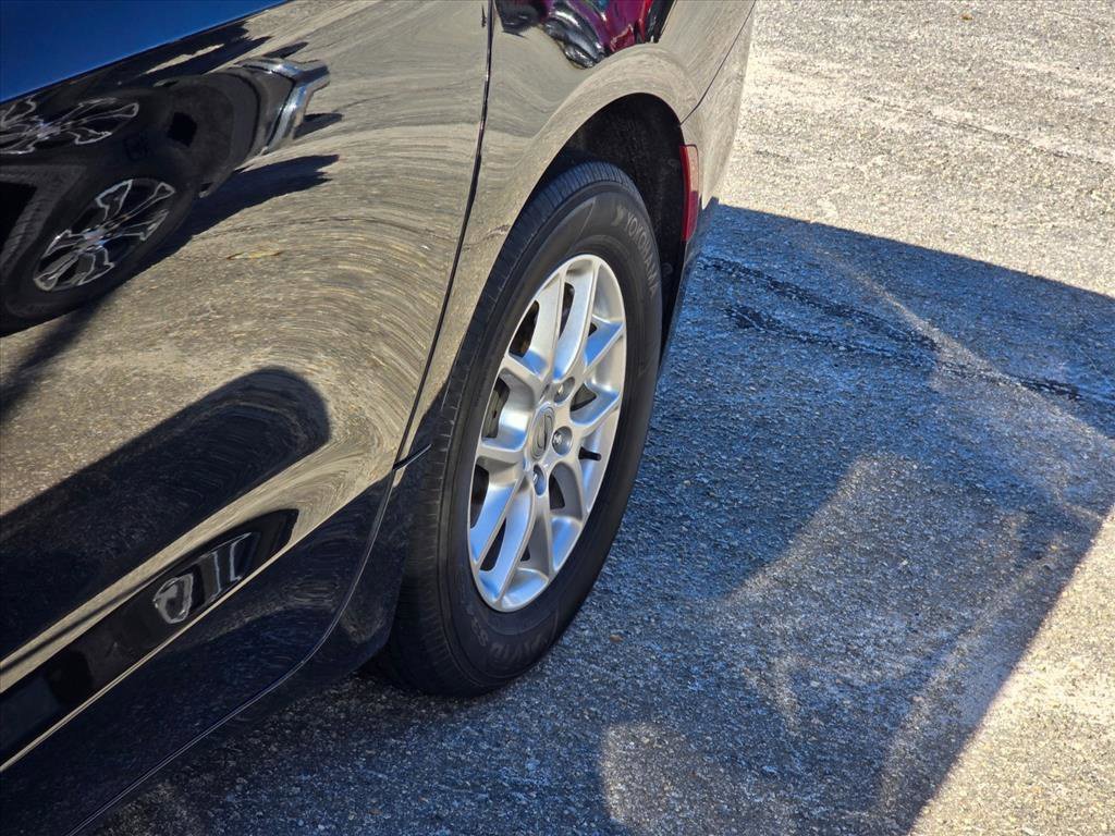 Used 2024 Chrysler Pacifica Touring-L FWD image 20