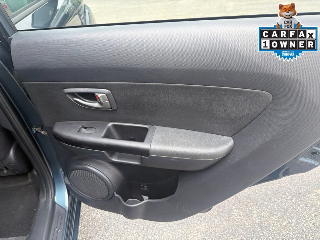 Used 2011 Kia Soul + w/ Audio Pkg FWD image 19