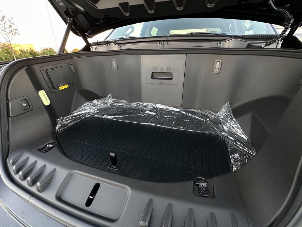 New 2025 Ford F150 Lightning Flash image 75