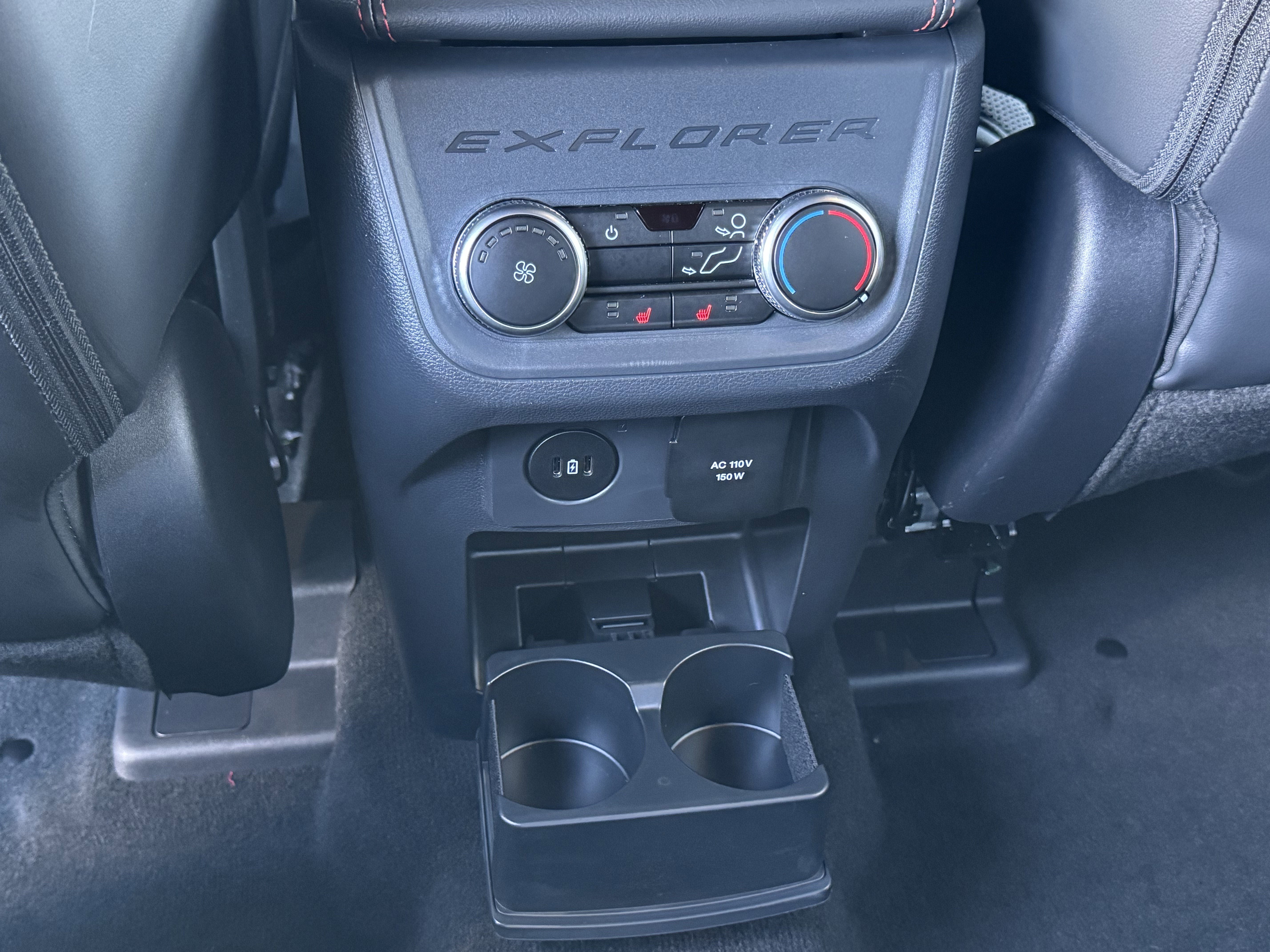 Used 2025 Ford Explorer ST image 32