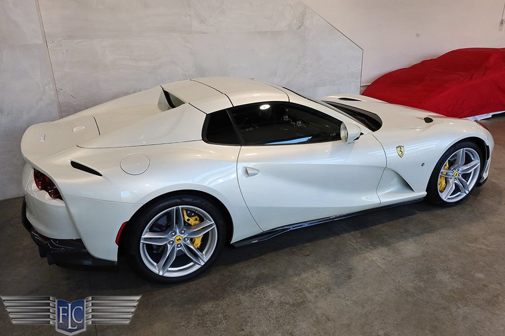 Used 2021 Ferrari 812 GTS RWD image 17
