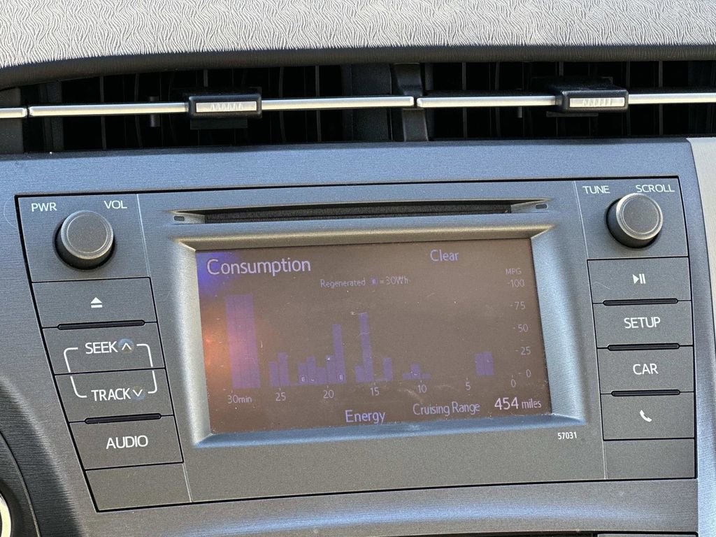 Used 2015 Toyota Prius Four image 11