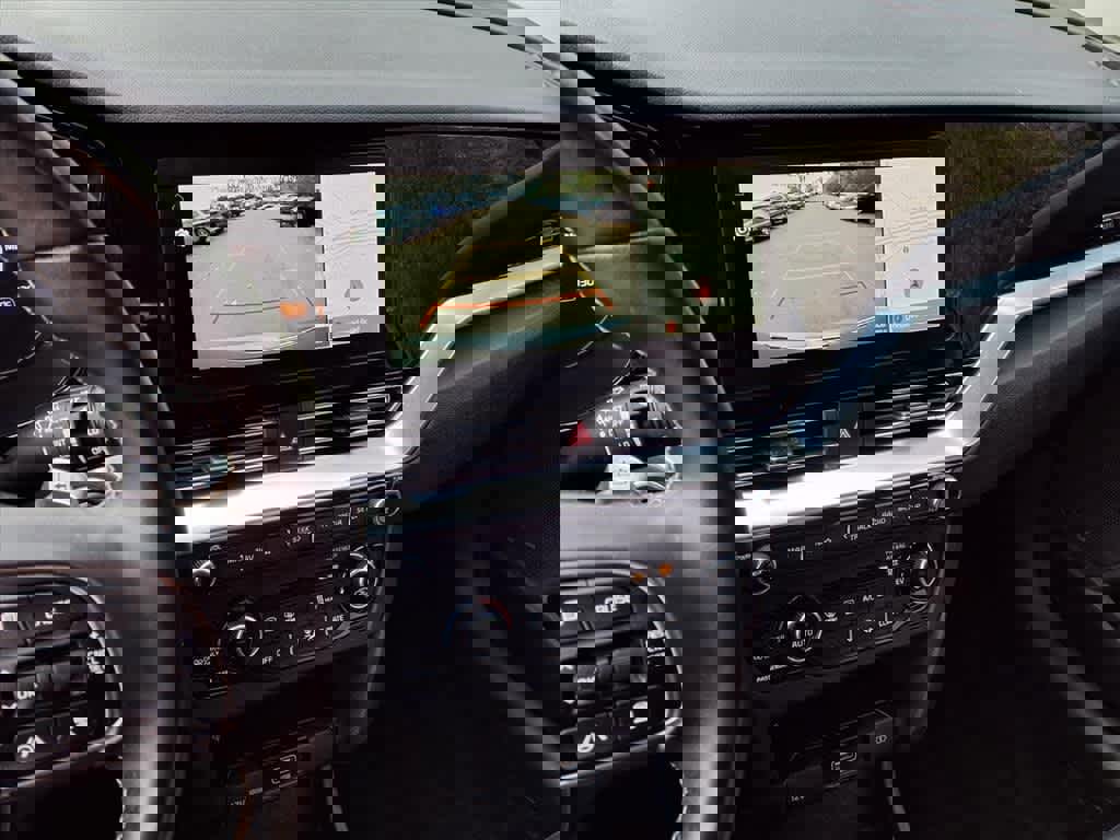 Used 2022 Kia Niro EX image 21