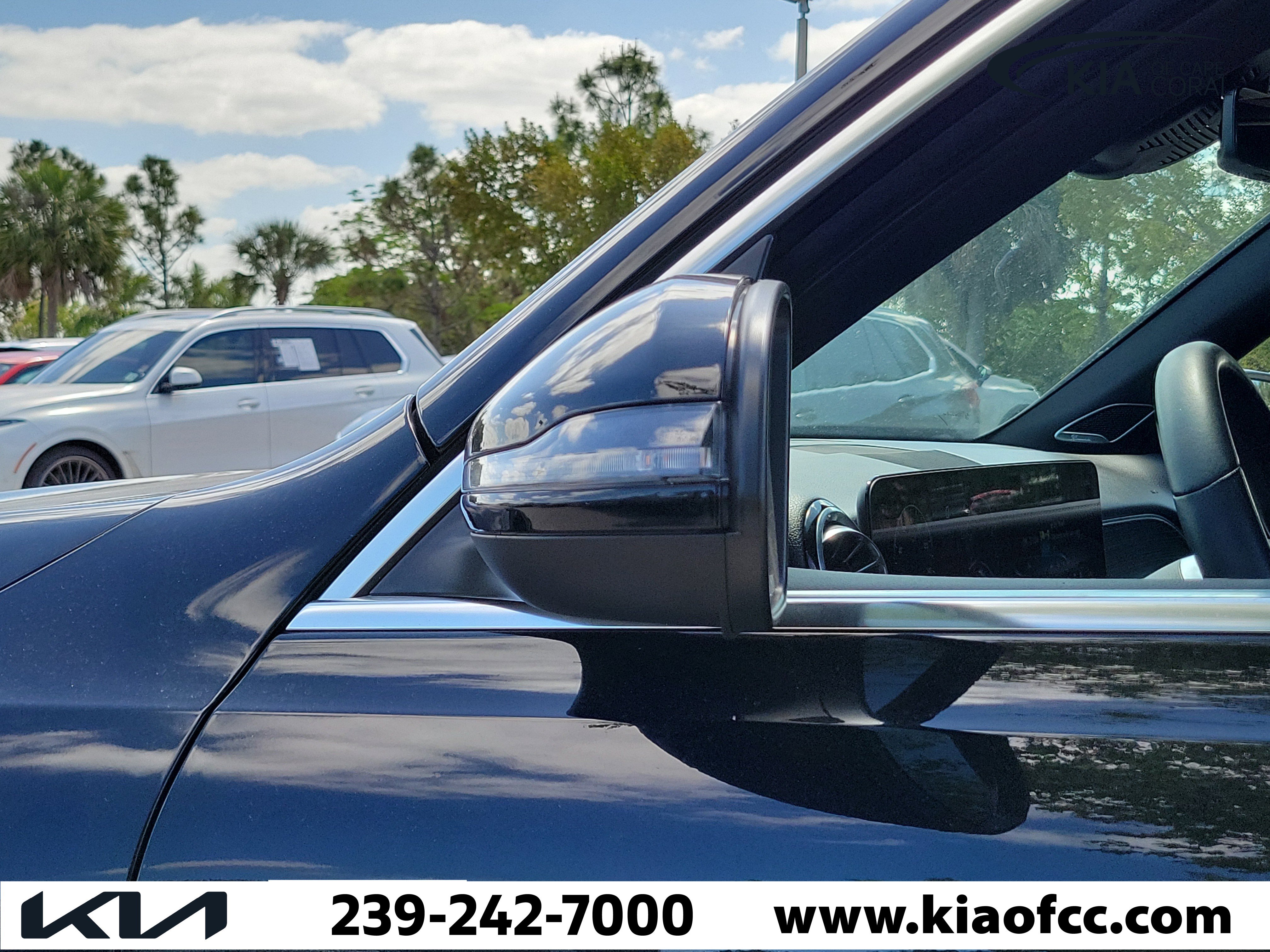 Used 2024 Mercedes-Benz GLB 250 4MATIC image 7