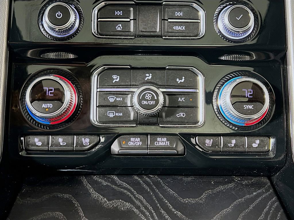 Used 2023 GMC Yukon Denali image 16