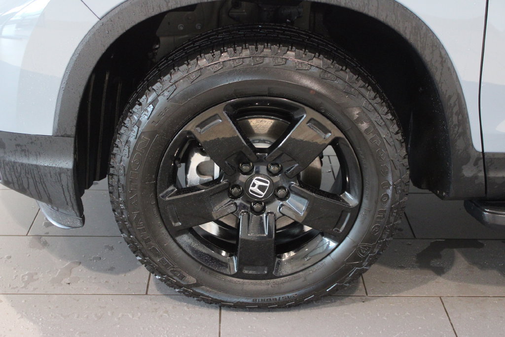 Used 2026 Honda Ridgeline Black Edition image 28