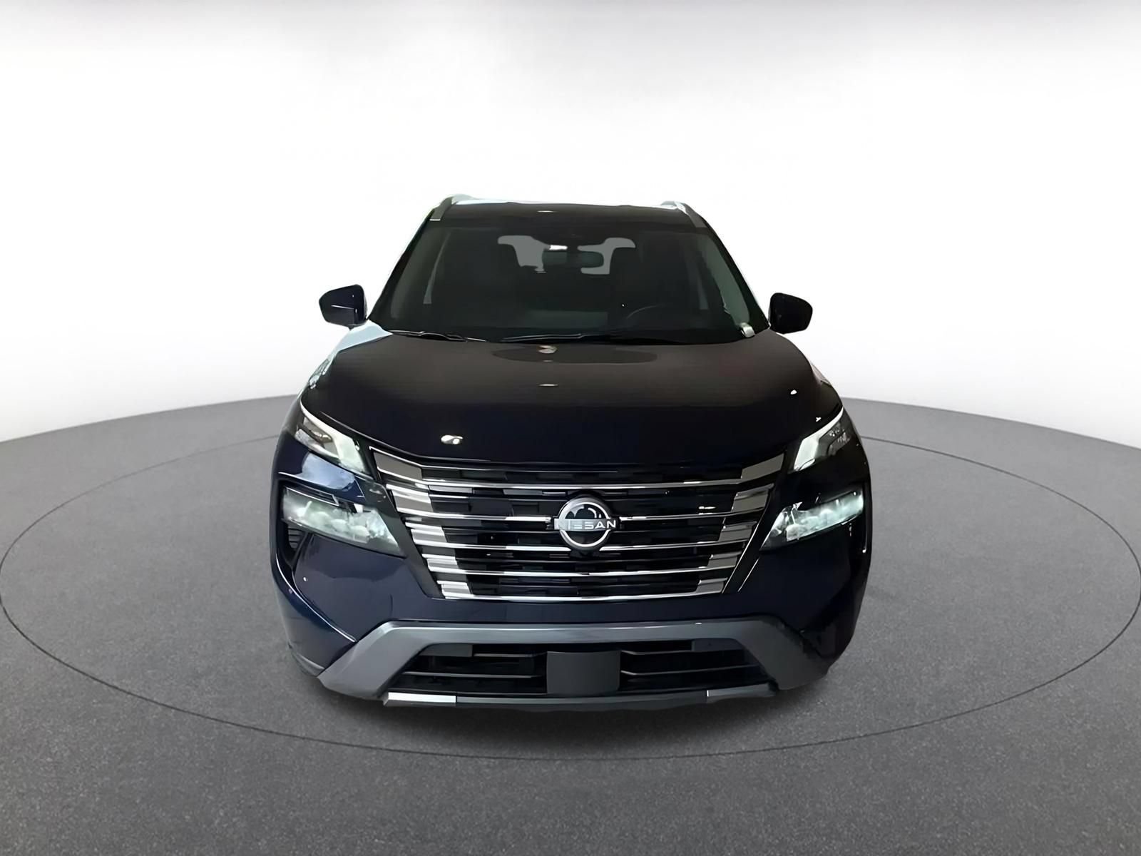 Used 2026 Nissan Rogue SL FWD image 4