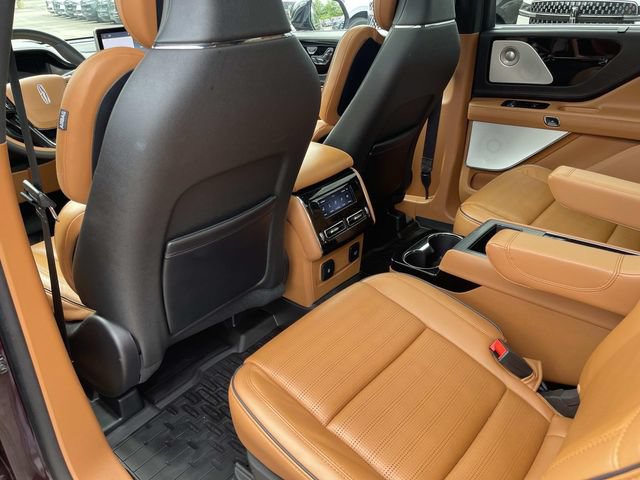 Certified 2024 Lincoln Aviator Black Label w/ Jet Package AWD/4WD image 19