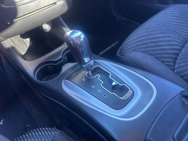 Used 2017 Dodge Journey SE w/ Flexible Seating Group image 14