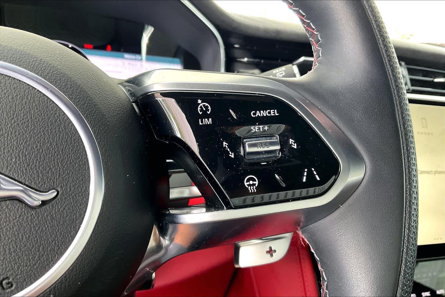 Used 2023 Jaguar F-PACE SVR AWD/4WD image 24