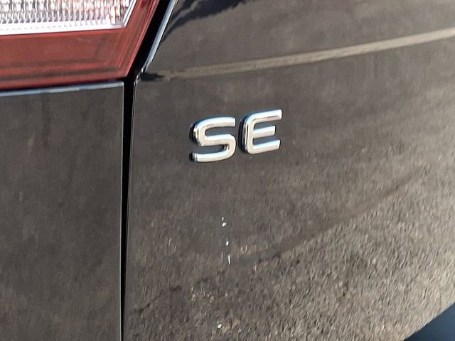 Used 2022 Volkswagen Tiguan SE image 30