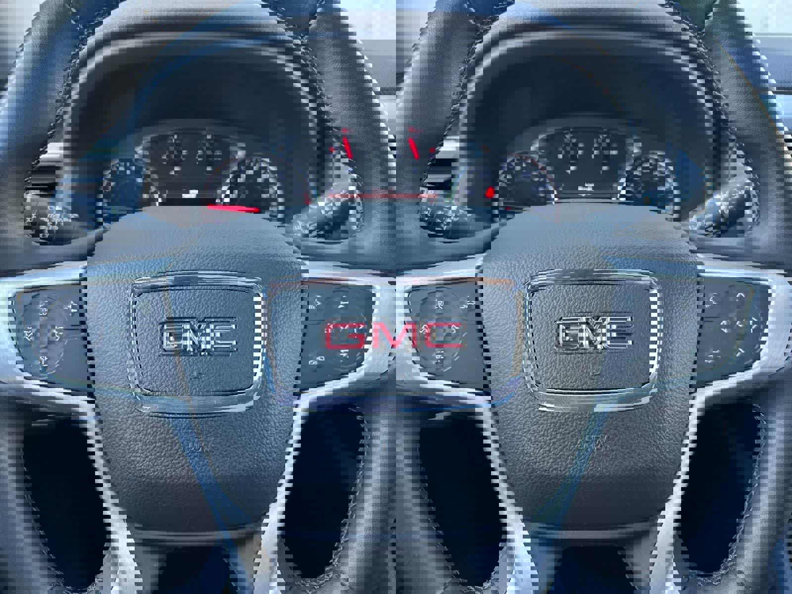 Used 2023 GMC Acadia SLT w/ Elevation Edition image 25