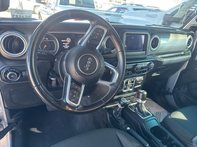 Used 2020 Jeep Wrangler Unlimited Sahara image 13