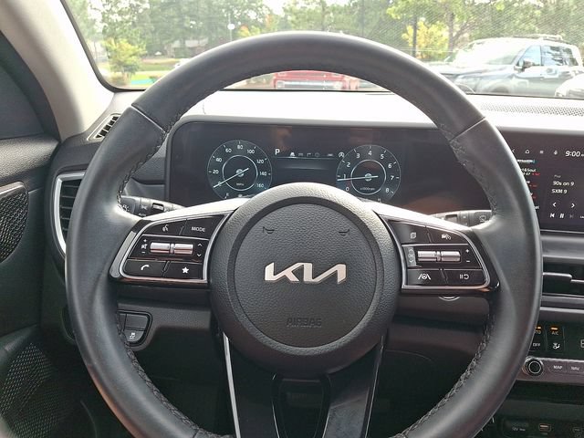 Certified 2024 Kia Seltos EX FWD image 21