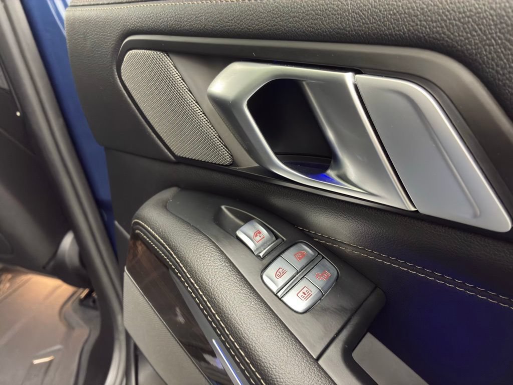 Used 2019 BMW X7 xDrive50i w/ Premium Package AWD/4WD image 50