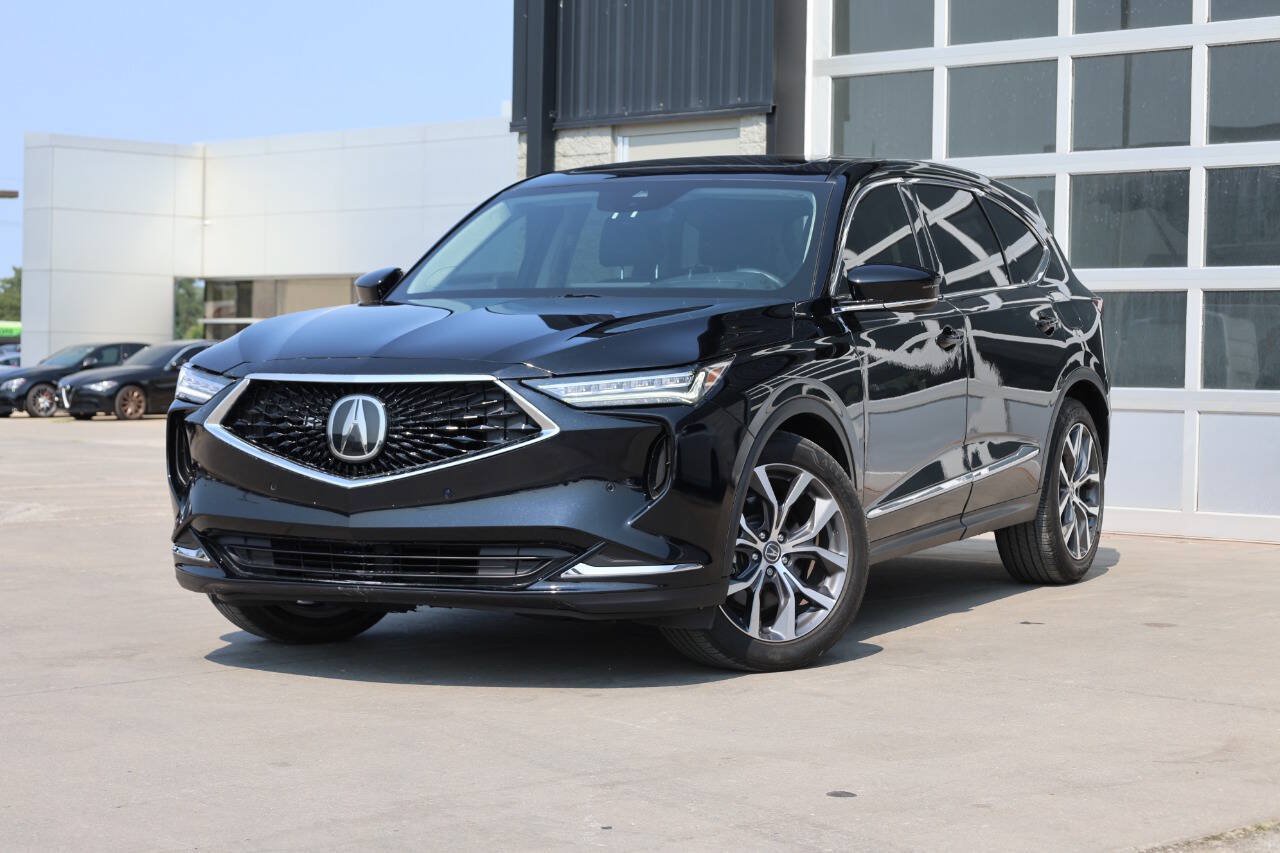 Used 2024 Acura MDX w/ Technology Package FWD image 3