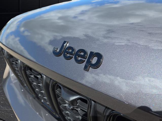 New 2025 Jeep Grand Cherokee L Limited w/ Luxury Tech Group II image 44