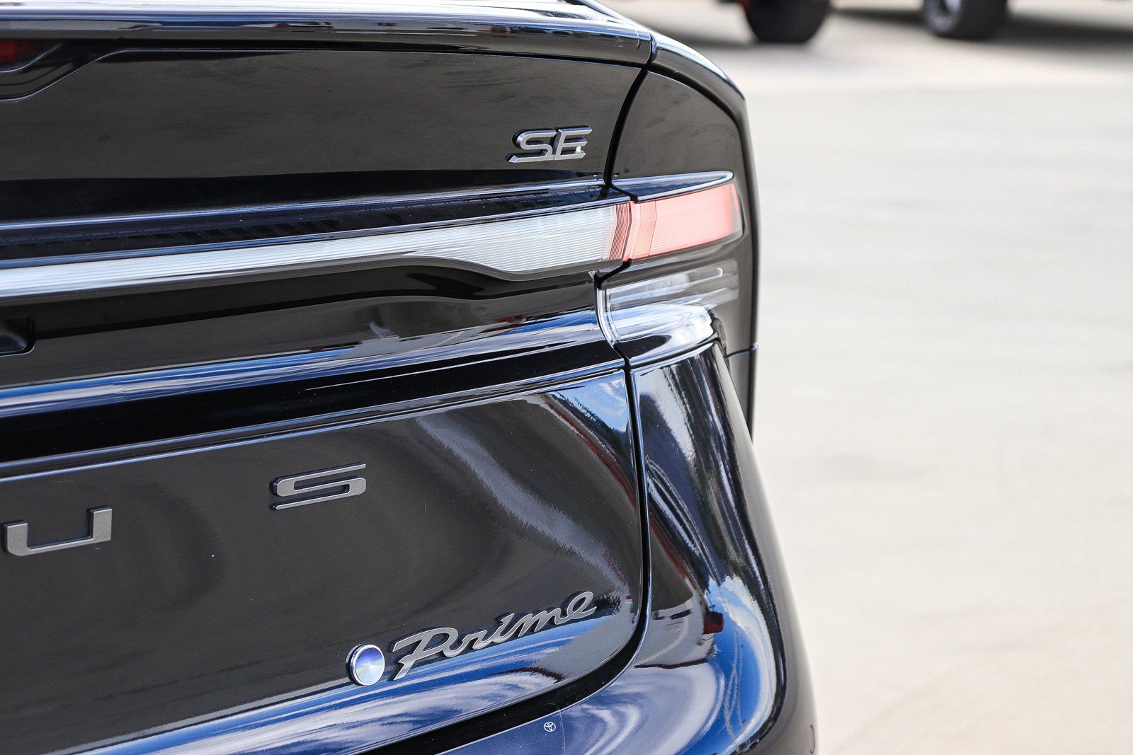 Certified 2024 Toyota Prius Prime FWD image 12