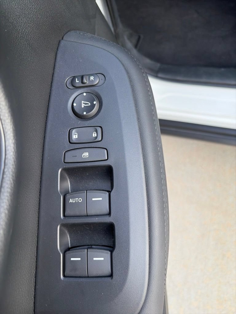 Used 2024 Honda HR-V LX image 13