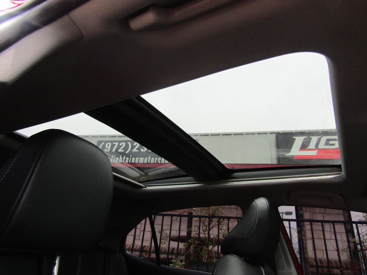 Used 2022 Toyota Camry XSE w/ Navigation Package AWD/4WD image 8