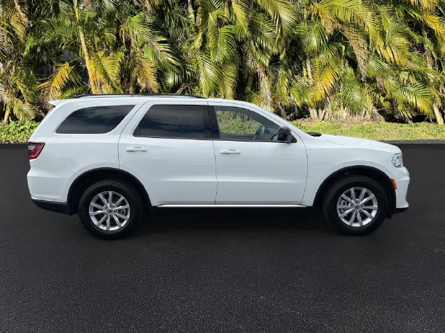 Used 2024 Dodge Durango SXT w/ Trailer Tow Group IV AWD/4WD image 4
