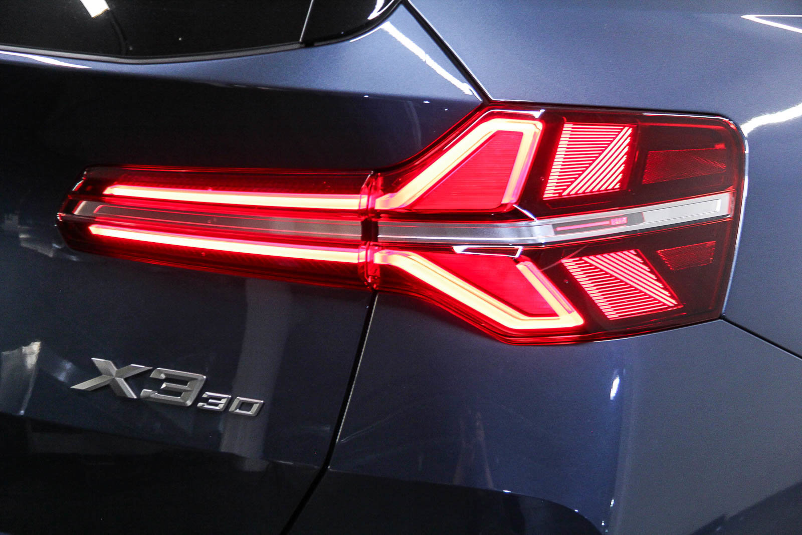 Used 2025 BMW X3 xDrive30i image 7