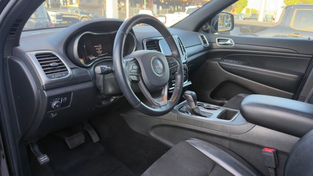 Used 2021 Jeep Grand Cherokee Laredo X RWD image 6