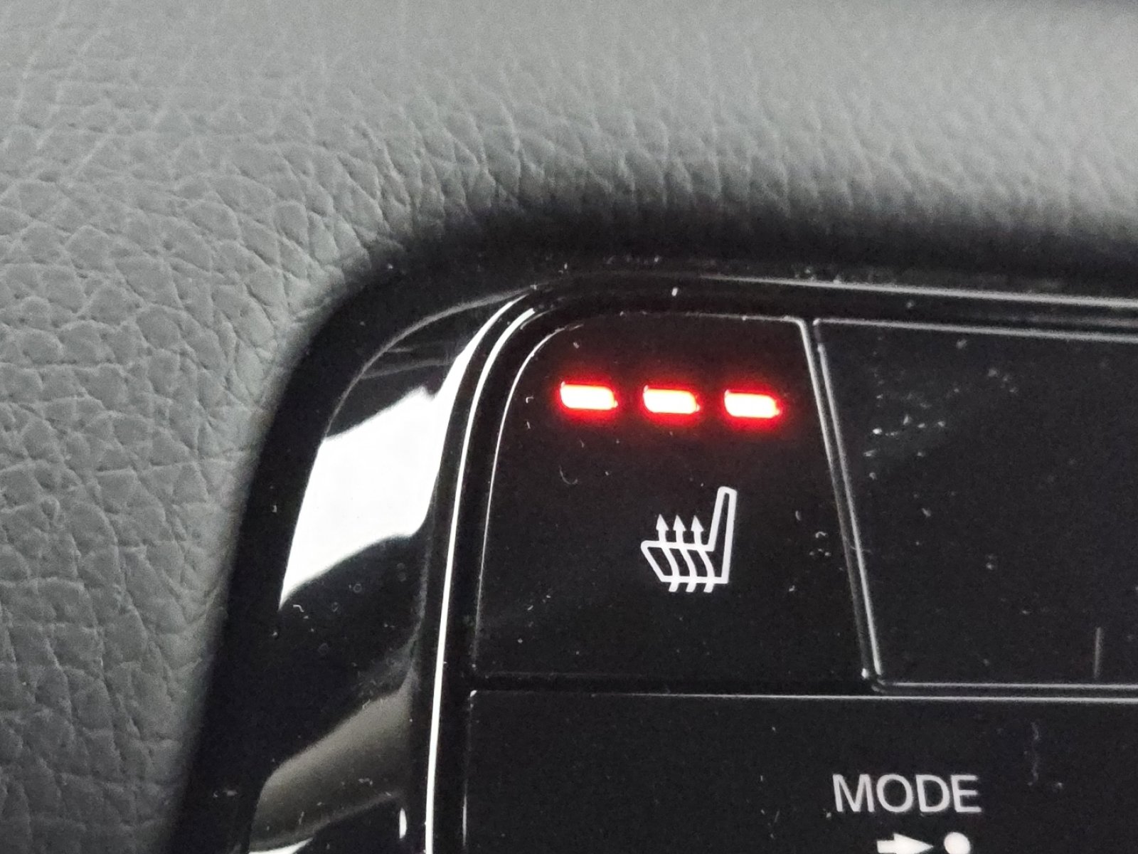 New 2025 Honda Pilot EX-L image 5