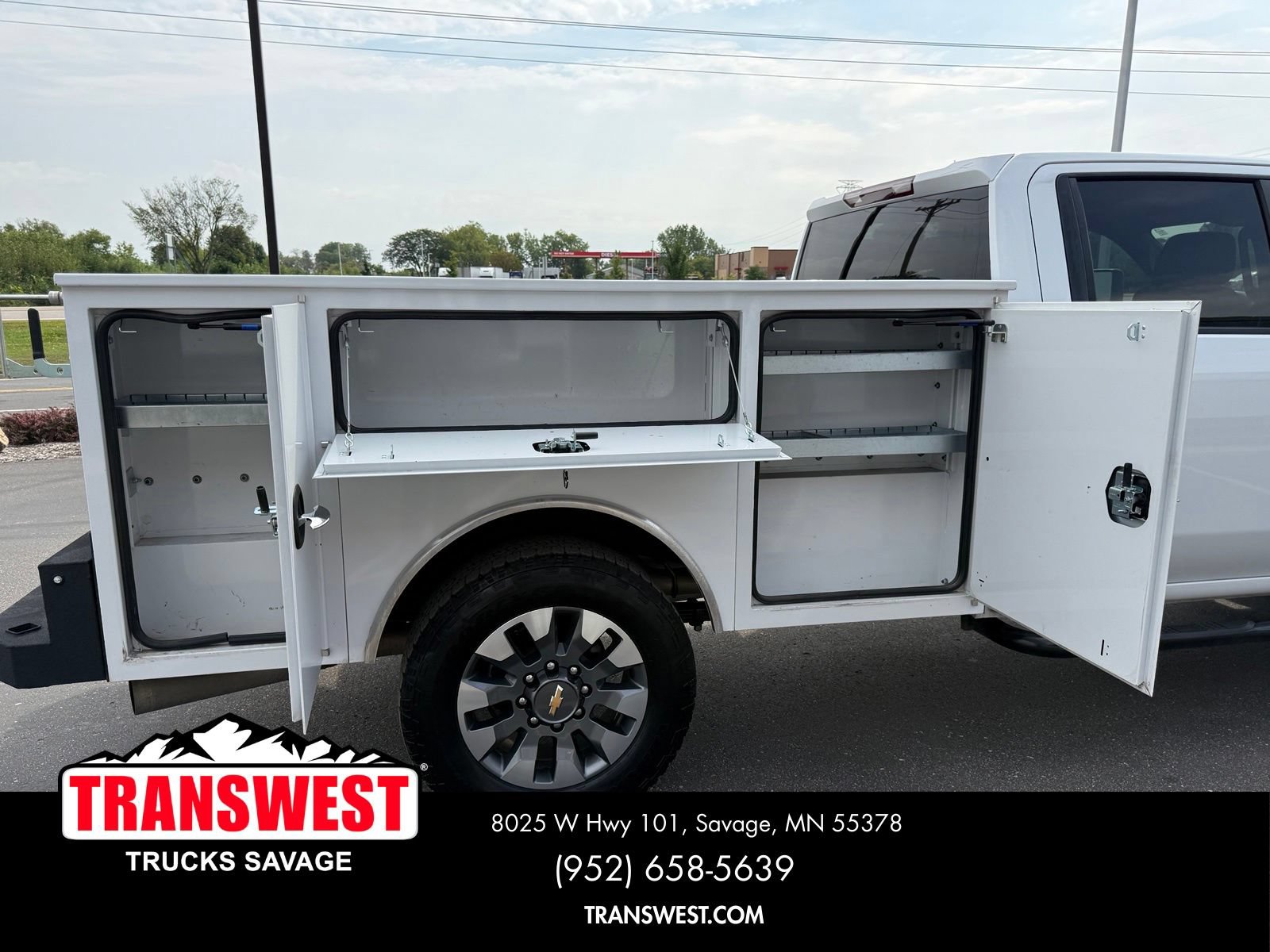 Used 2025 Chevrolet Silverado 2500 Custom w/ Custom Value Package AWD/4WD image 22