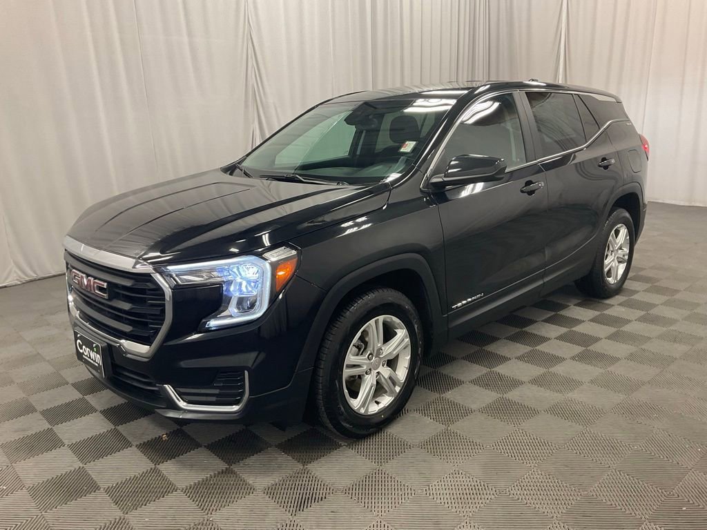 Used 2024 GMC Terrain SLE image 10
