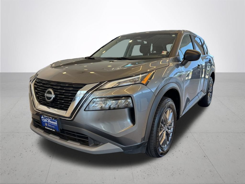 Used 2023 Nissan Rogue S AWD/4WD image 2