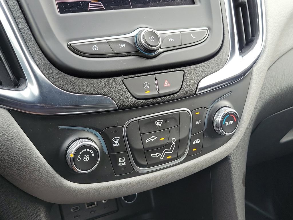 Used 2024 Chevrolet Equinox LS w/ LS Convenience Package FWD image 31