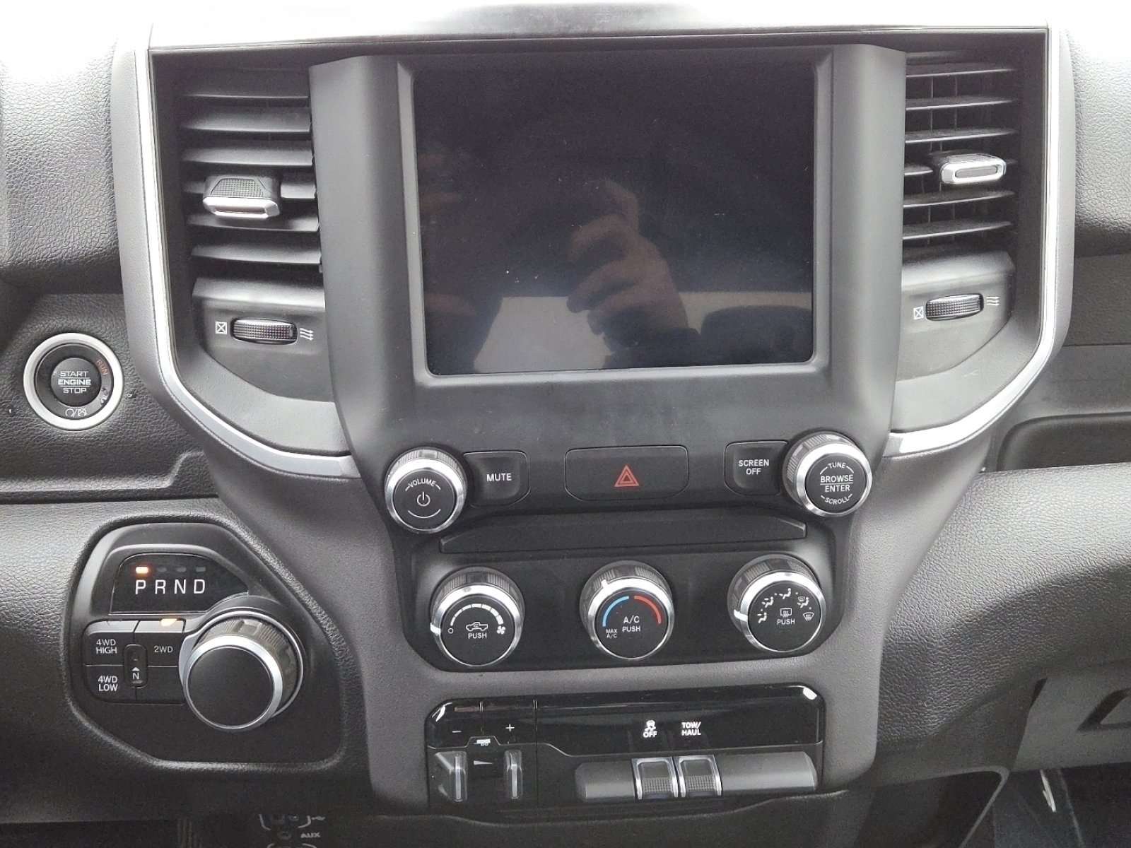 Used 2022 RAM 2500 Big Horn image 27