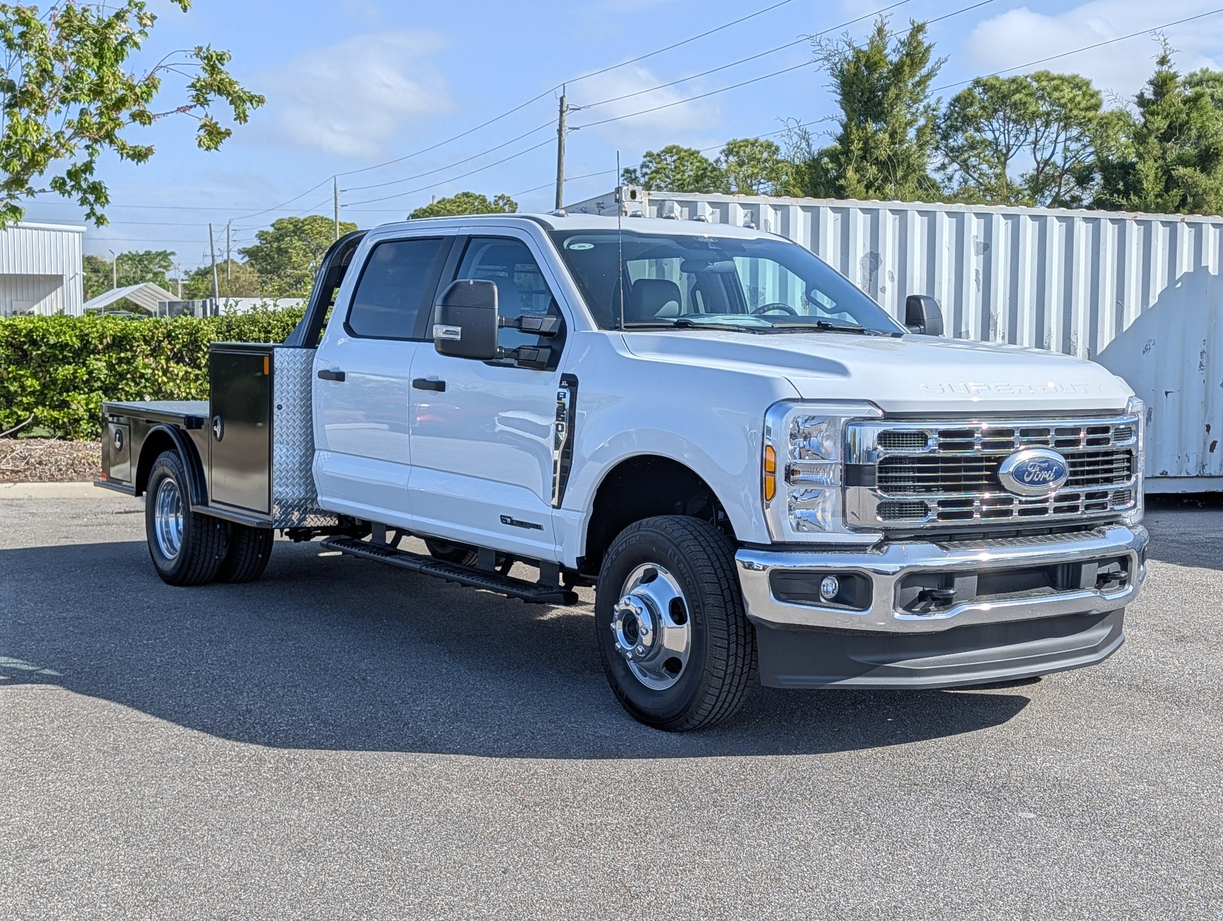 New 2026 Ford F350 XL w/ XL Chrome Package AWD/4WD video 3