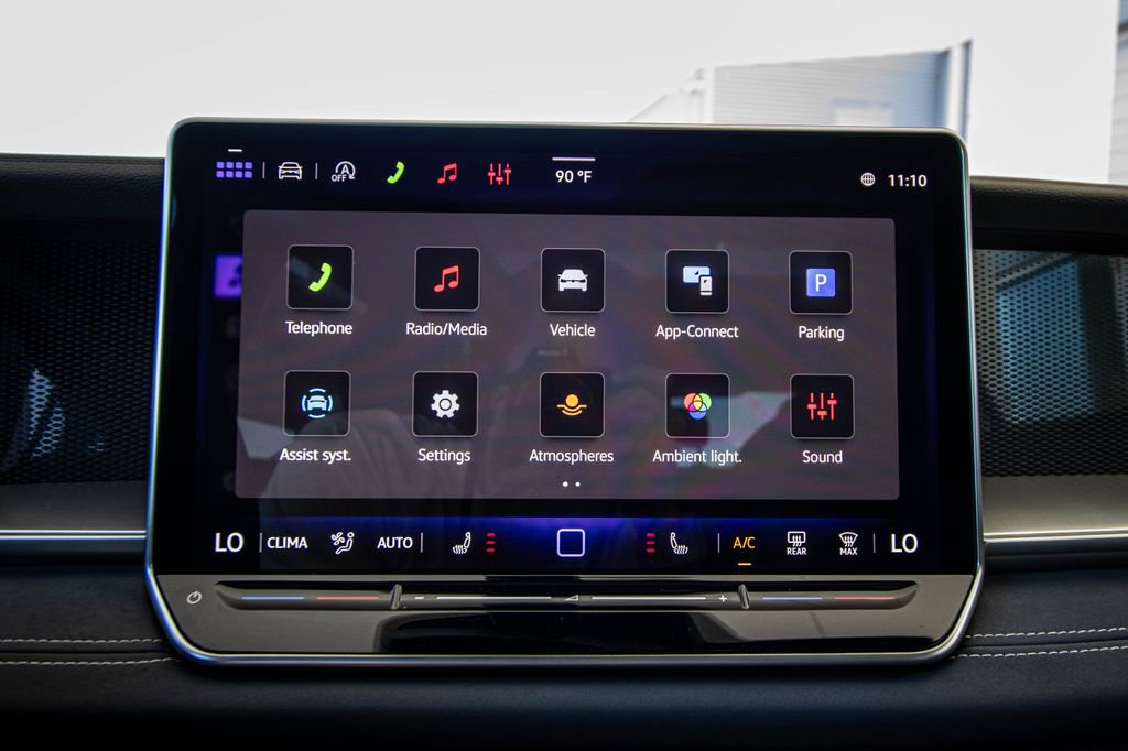 New 2026 Volkswagen Tiguan SE R-Line FWD image 44