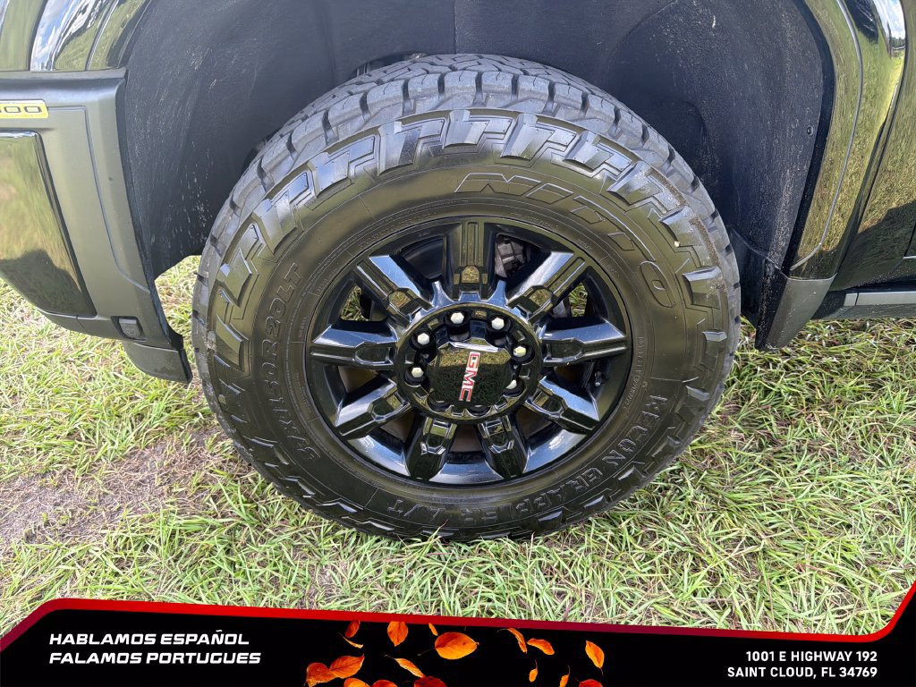 Used 2024 GMC Sierra 2500 AT4 w/ AT4 Premium Plus Package AWD/4WD image 10