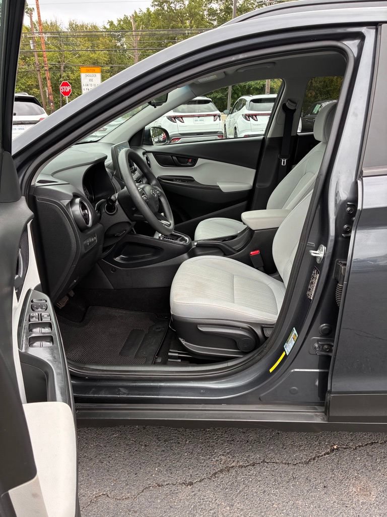 Used 2022 Hyundai Kona SEL w/ Cargo Package AWD/4WD image 22