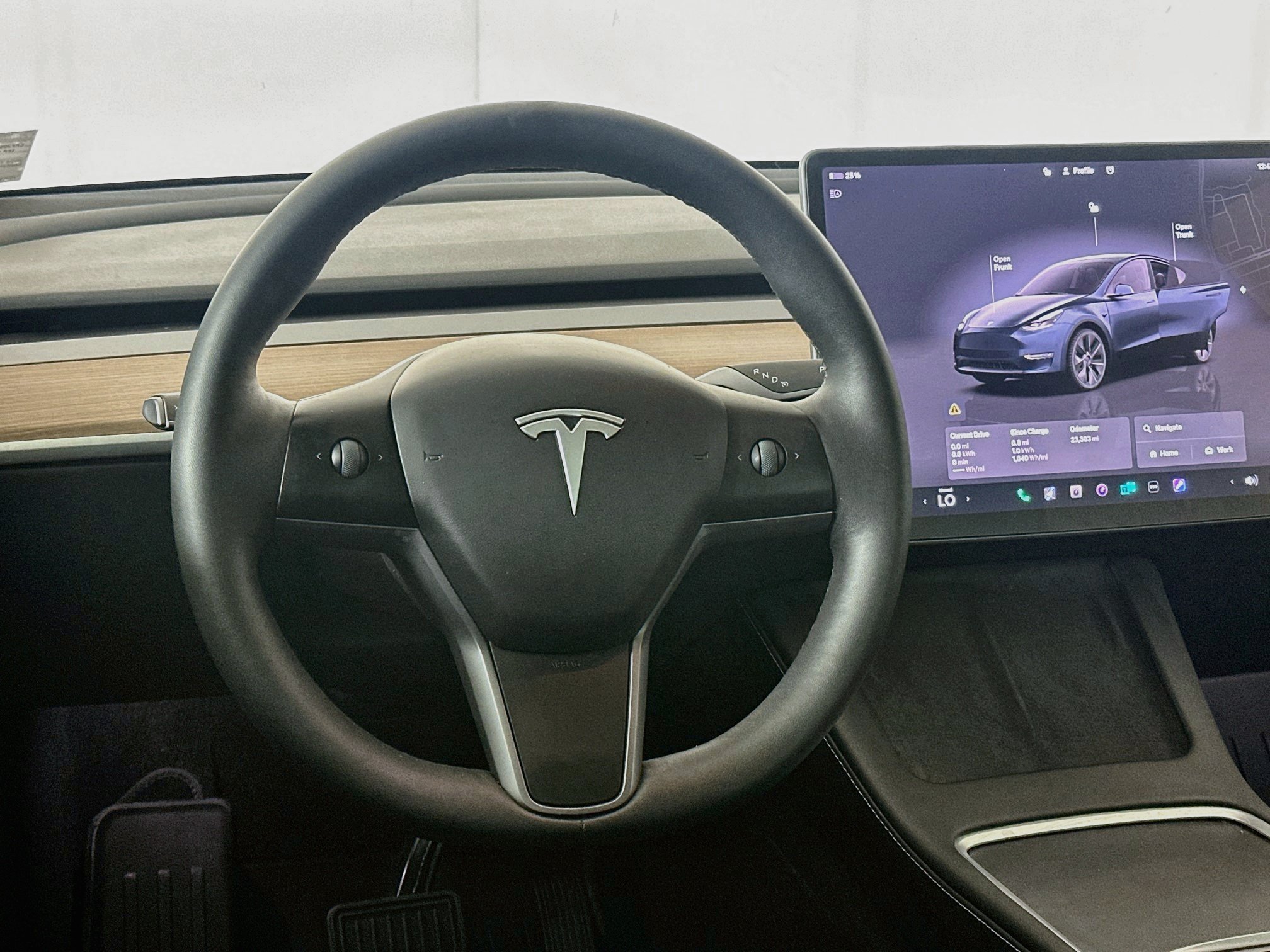 Used 2024 Tesla Model Y Long Range AWD/4WD image 16