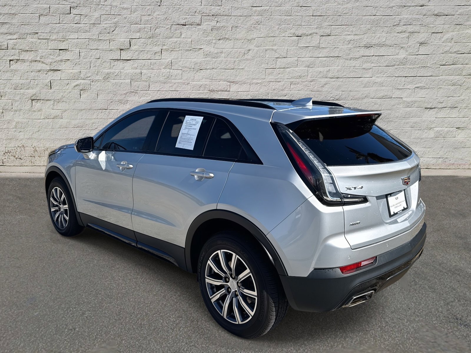 Used 2022 Cadillac XT4 Sport w/ Enhanced Visibility Package image 3