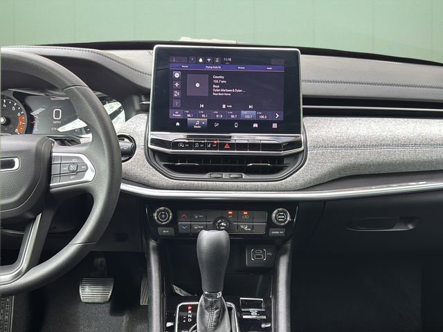 Certified 2024 Jeep Compass Sport image 22