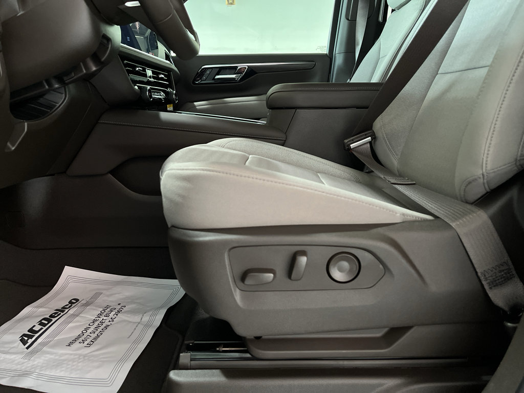 New 2026 Chevrolet Suburban LS w/ Max Trailering Package RWD image 13
