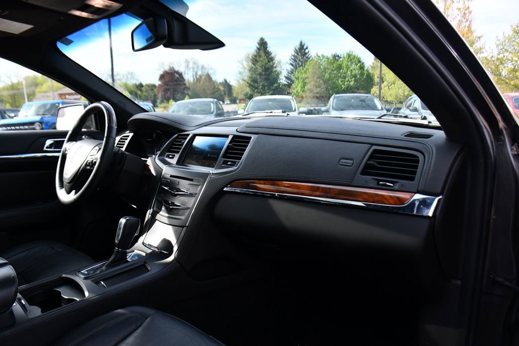 Used 2016 Lincoln MKS AWD image 15