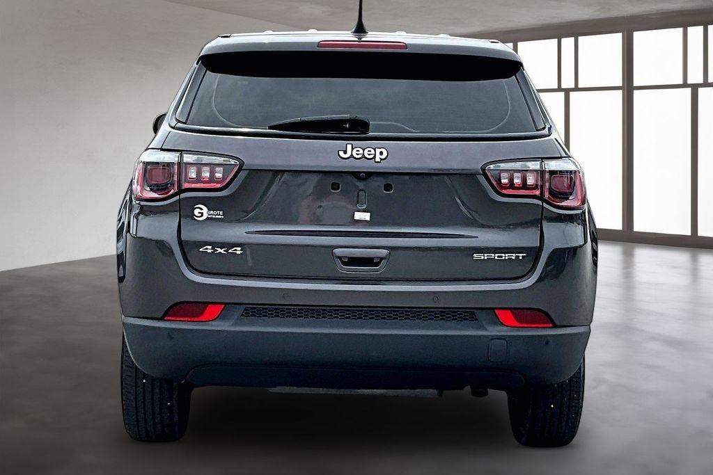 Used 2017 Jeep Compass Sport w/ Tech Group AWD/4WD image 6