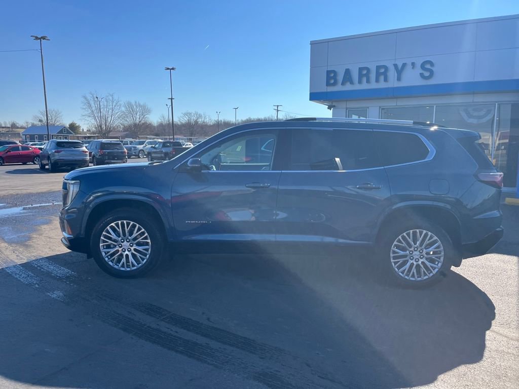 Used 2026 GMC Acadia Denali w/ Super Cruise Package image 2