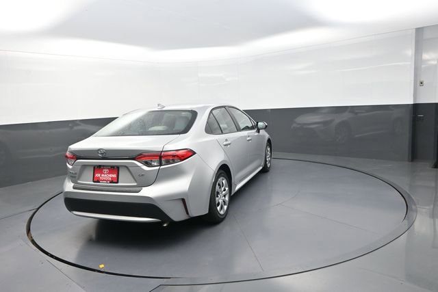 Used 2022 Toyota Corolla LE FWD image 62